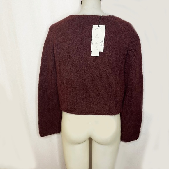 NWT Burgundy Boxy V Neck Sweater 🤍 - Picture 2 of 9